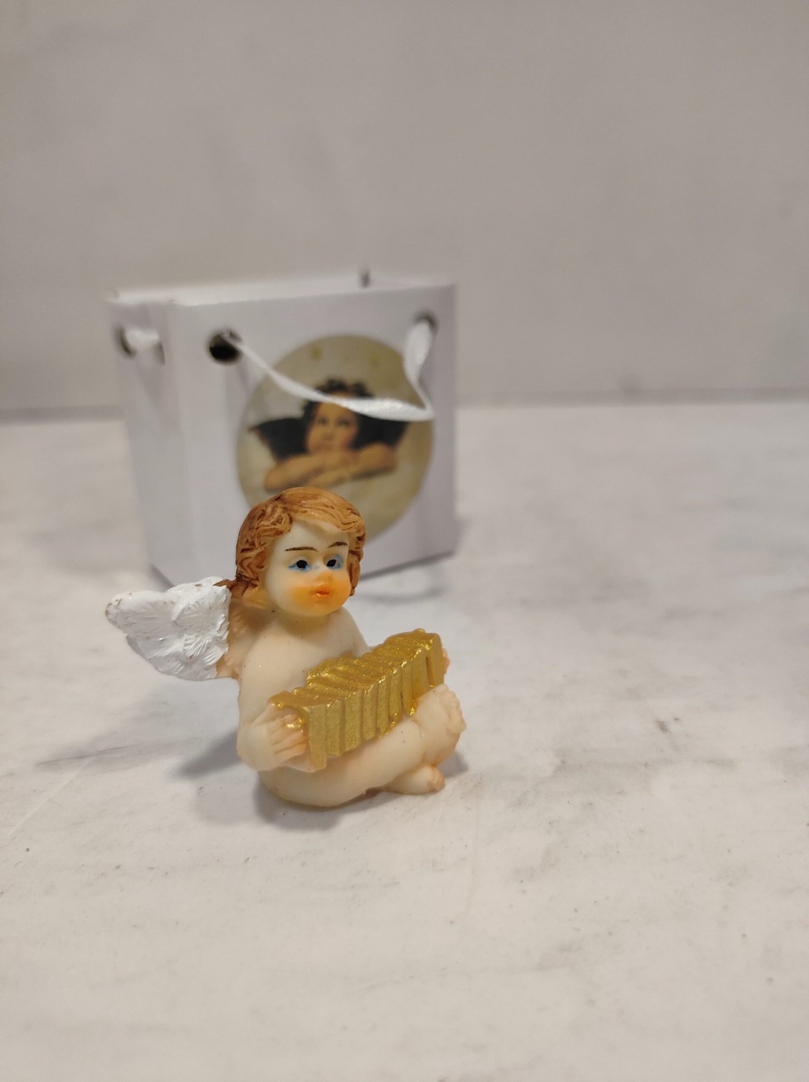 Baby angel Statue for table and car decor - Image 1