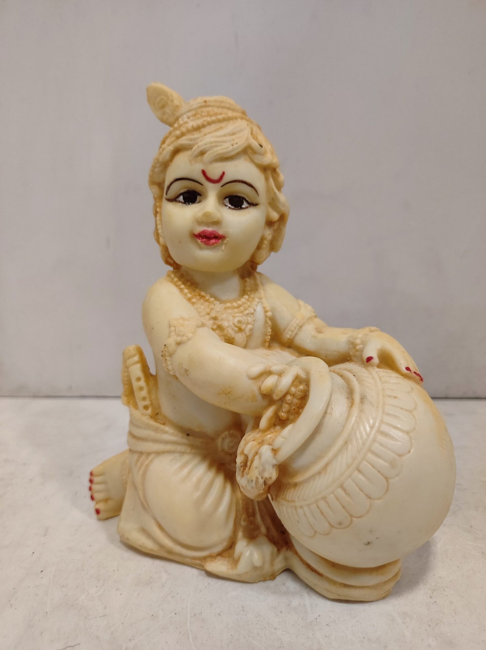 Krishna statue/ Venna Krishna statue