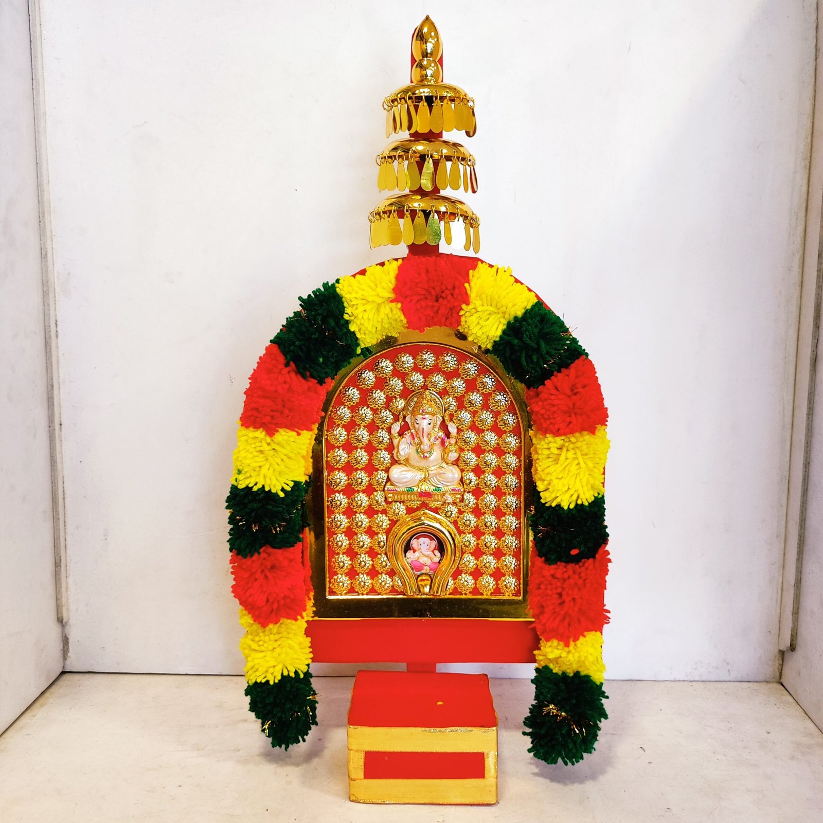 Kolam 1.5ft/ Traditional Indian Kolam Decorative Piece