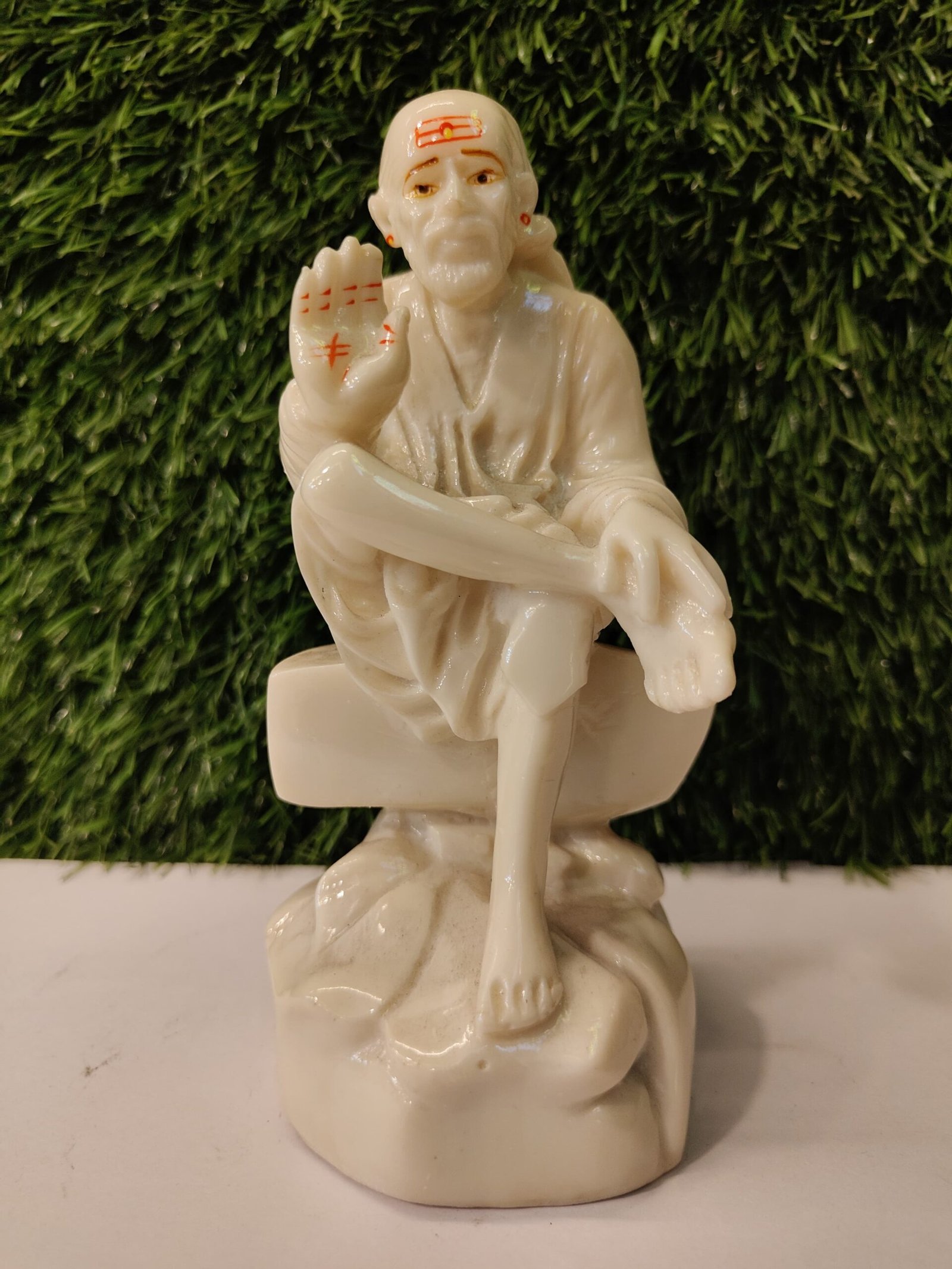 Blessing Shirdi Sai Baba Idol – 7.5 Inch
