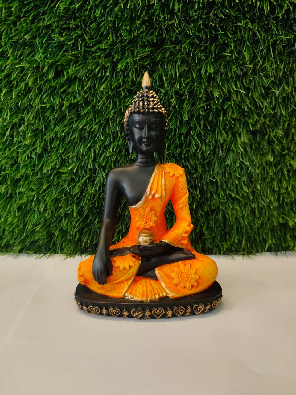 Meditating buddha idol - Image 5