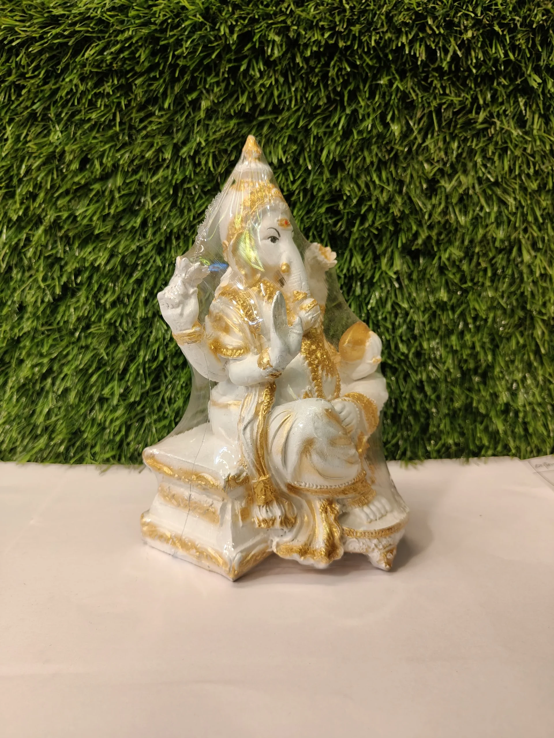 Lord Ganesha Idol – White & Gold | 8.5 Inch - Image 4
